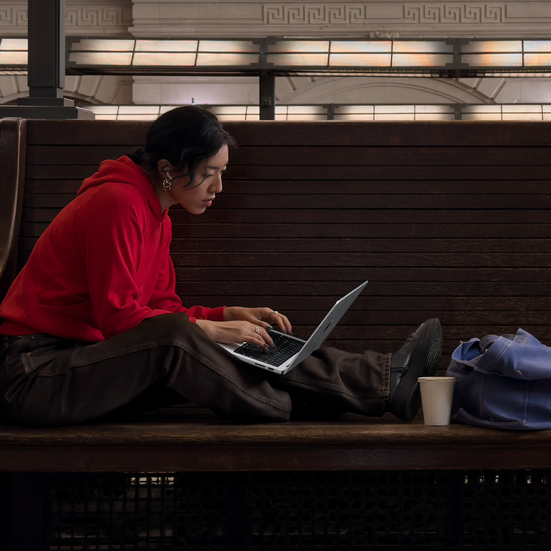 MacBook Pro 16 pouces M3 (2023) vue 5