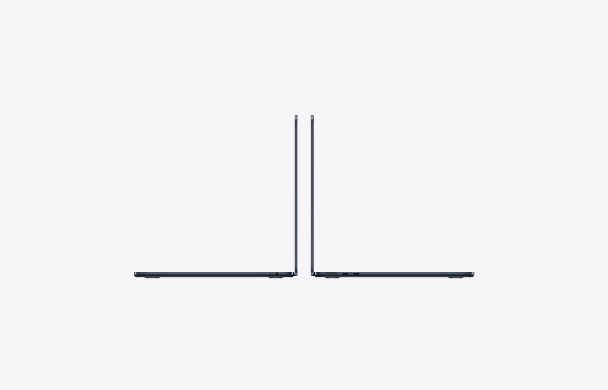 MacBook Air 13 pouces M5 vue latérale ouvert